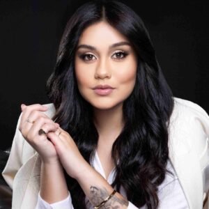 Quem é Clara Siqueira