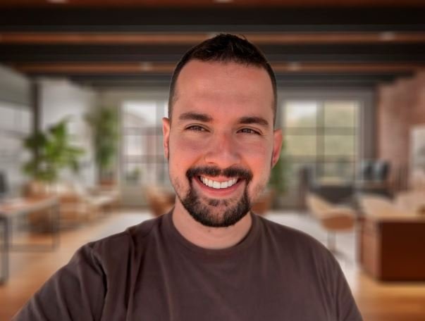 Quem é a Axiom e seu sócio-fundador Erick Mark Quem é a Axiom e seu sócio-fundador Erick Mark