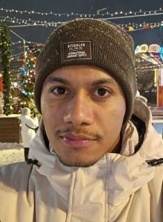 Quem é Thiago de Melo