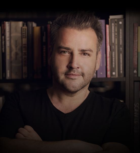 Quem é Fernando Conrado