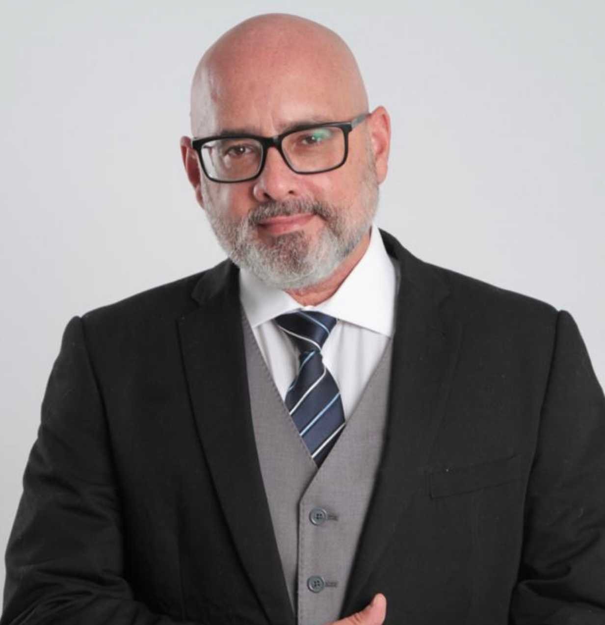 Dr. Alessandro Loiola, criador do programa Clube da Testo voltado para saúde masculina