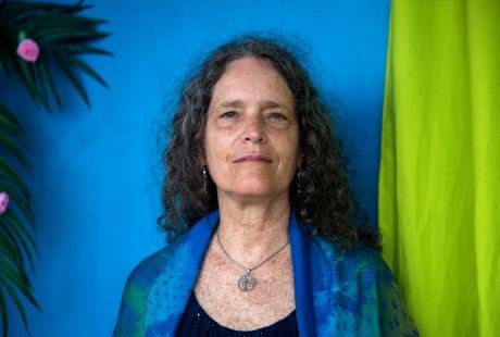 Lael Katharine Keen professora do curso Sua cabeça com mais conforto e menos dor