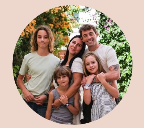 Roberta Ferec com sua família